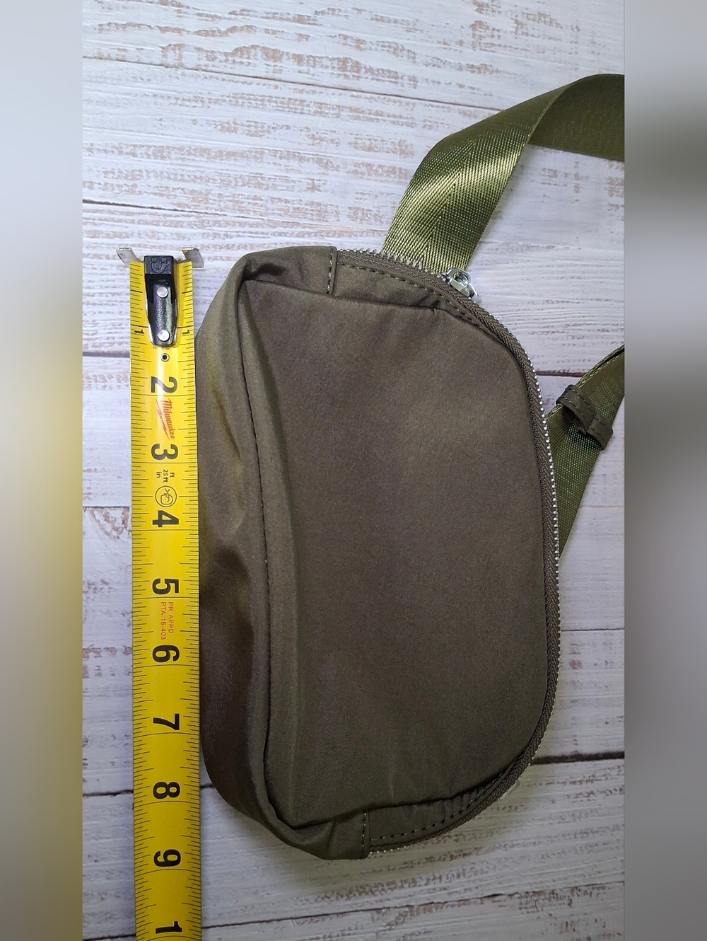 Madison West Belt Bag Crossbody Green Travel Festival Activewear - Picture 8 of 8